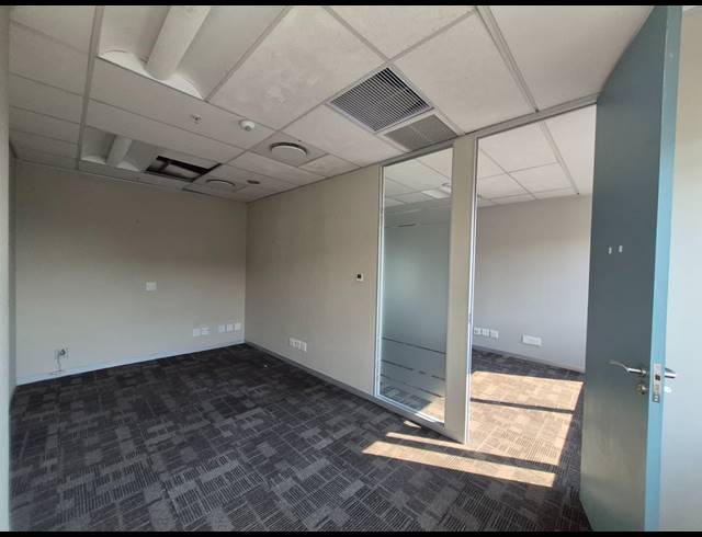 307M² OFFICE TO LET IN SANDTON CENTRAL